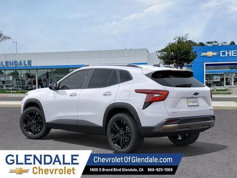 New 2026 Chevrolet Trax ACTIV FWD image 3