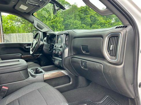 Used 2022 Chevrolet Silverado 2500 LT w/ Convenience Package AWD/4WD image 9