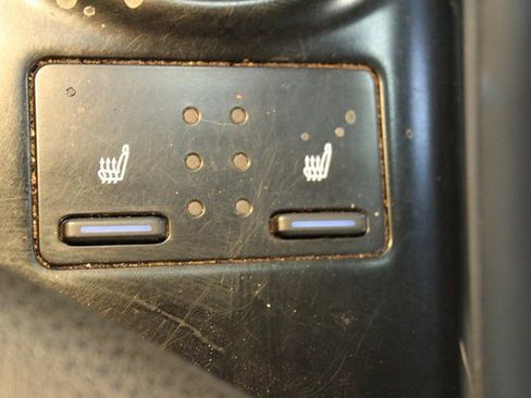 Used 2019 Toyota Camry SE image 21