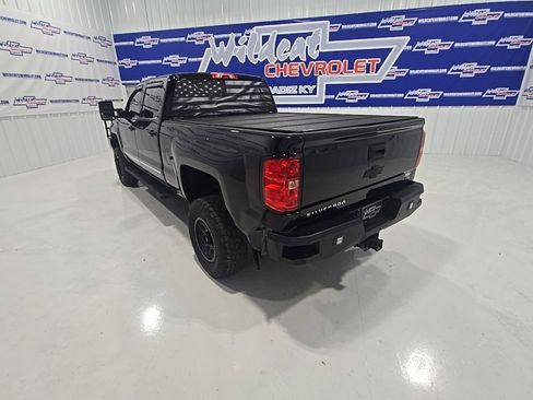 Used 2019 Chevrolet Silverado 2500 LTZ w/ Duramax Plus Package image 8