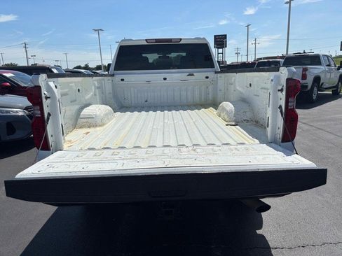Used 2023 Chevrolet Silverado 2500 Custom w/ Custom Convenience Package AWD/4WD image 7