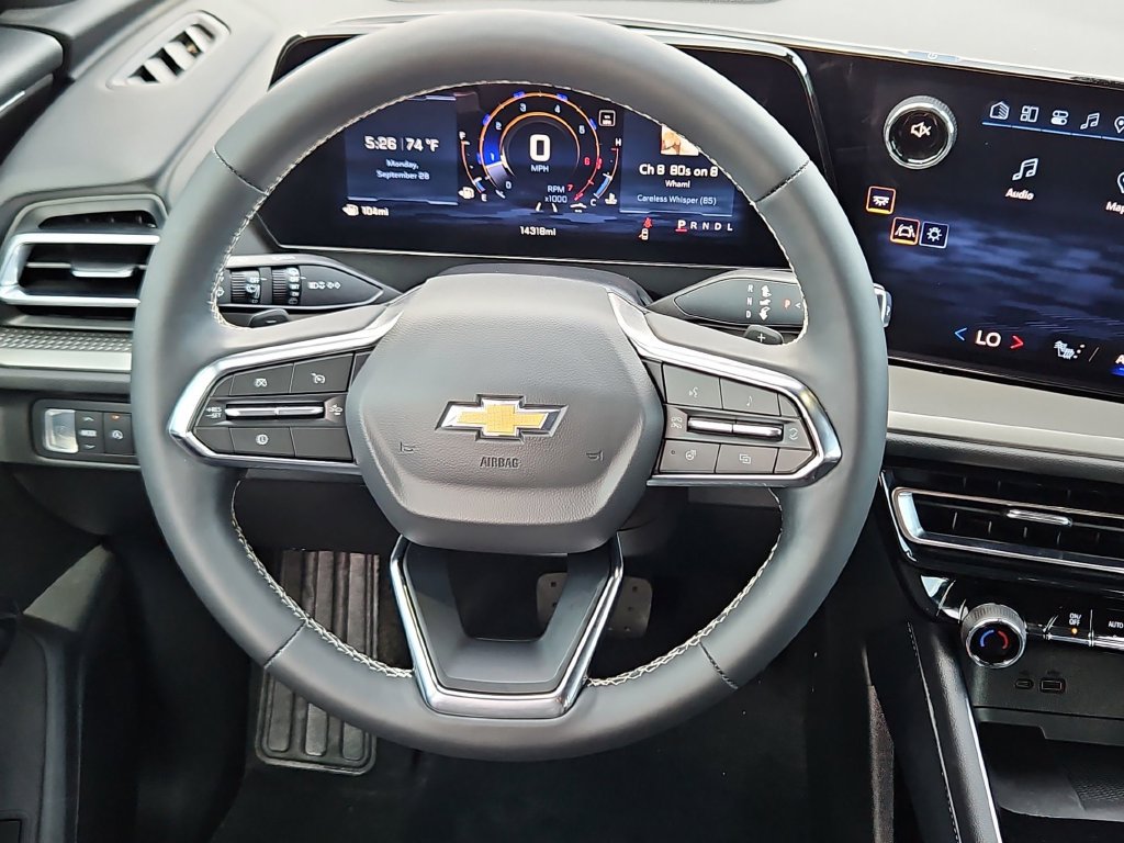 Used 2025 Chevrolet Traverse LT w/ Driver Confidence Package FWD image 22