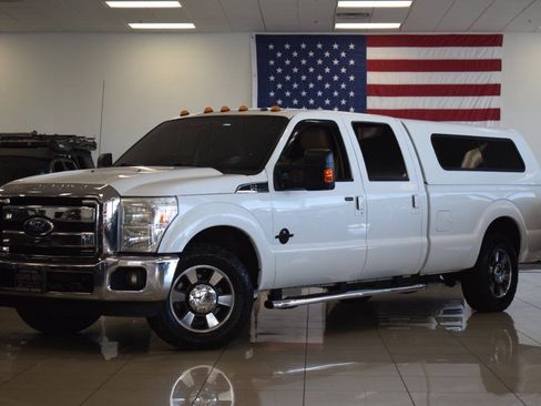 Used 2011 Ford F250 Lariat w/ Lariat Interior Pkg RWD image 12