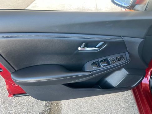 Used 2020 Nissan Sentra SV w/ Trunk Package FWD image 7