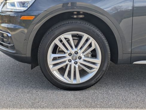 Used 2019 Audi Q5 Prestige w/ Prestige Package image 34