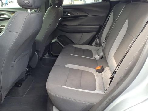 Used 2023 Chevrolet TrailBlazer LT w/ Convenience Package FWD image 23