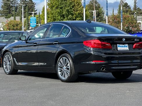 Used 2018 BMW 530i RWD image 3