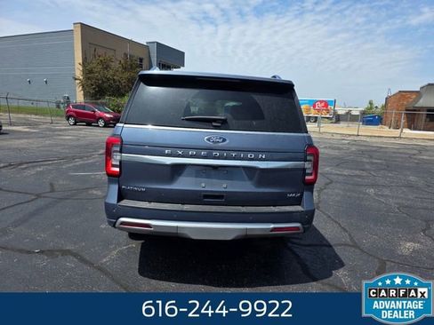 Used 2023 Ford Expedition Max Platinum AWD/4WD image 3