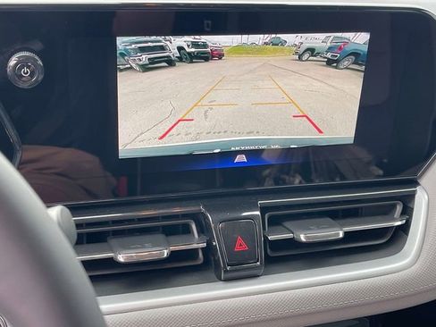 New 2026 Chevrolet TrailBlazer LT w/ Convenience Package FWD image 26