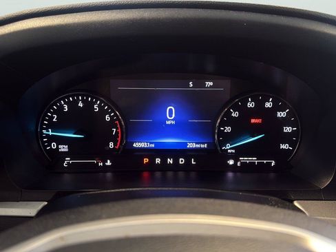Certified 2022 Ford Explorer XLT w/ Equipment Group 202A AWD/4WD image 14