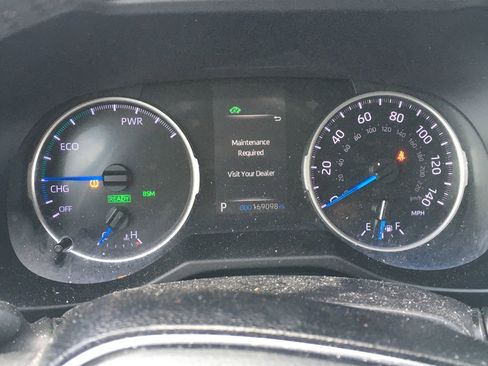 Used 2021 Toyota RAV4 XLE Premium AWD/4WD image 2