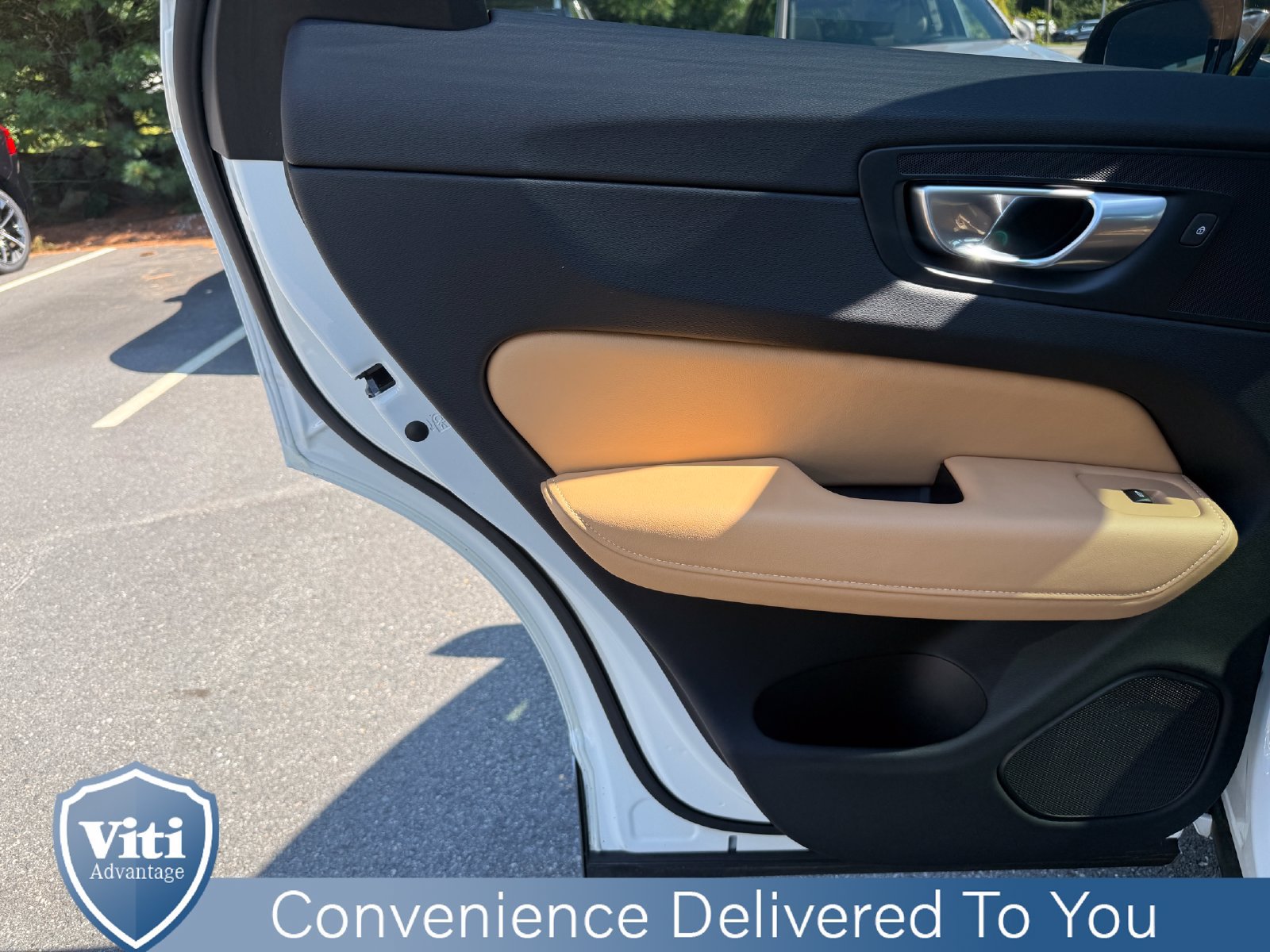 Used 2024 Volvo XC60 T8 Ultimate AWD/4WD image 20