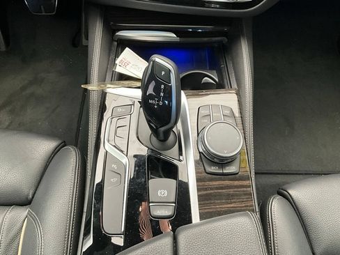 Used 2018 BMW 540i xDrive w/ M Sport Package AWD/4WD image 10