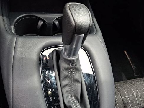 Certified 2024 Honda HR-V LX image 14