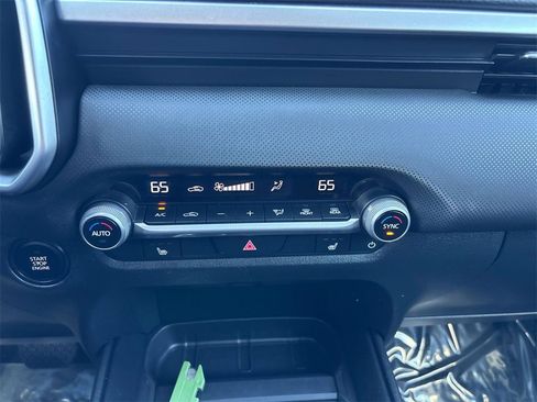 Used 2024 MAZDA CX-50 AWD 2.5 S w/ Premium Package image 24