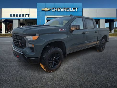 Certified 2025 Chevrolet Silverado 1500 Custom Trail Boss AWD/4WD image 2