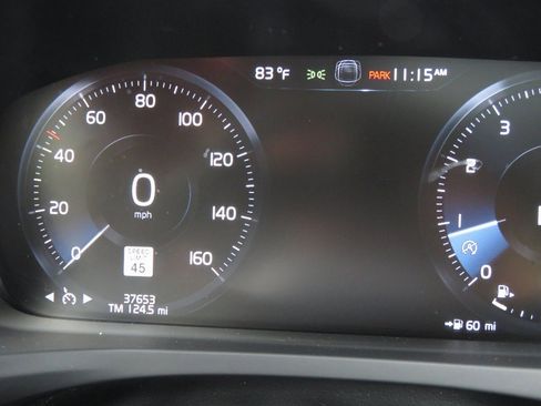 Used 2022 Volvo S60 B5 Momentum w/ Premium Package image 21