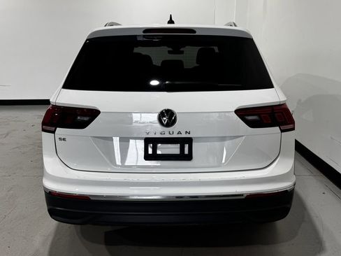 Used 2024 Volkswagen Tiguan SE FWD image 25