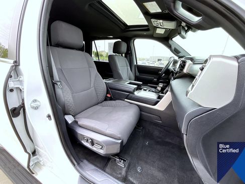 Used 2025 Toyota Sequoia SR5 AWD/4WD image 16