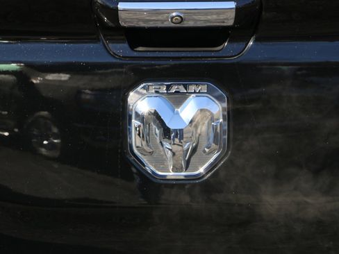 Used 2021 RAM 1500 Limited image 5