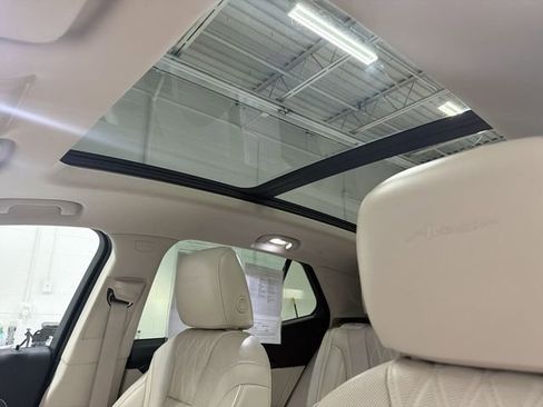 Certified 2023 Buick Envision Avenir AWD/4WD image 26