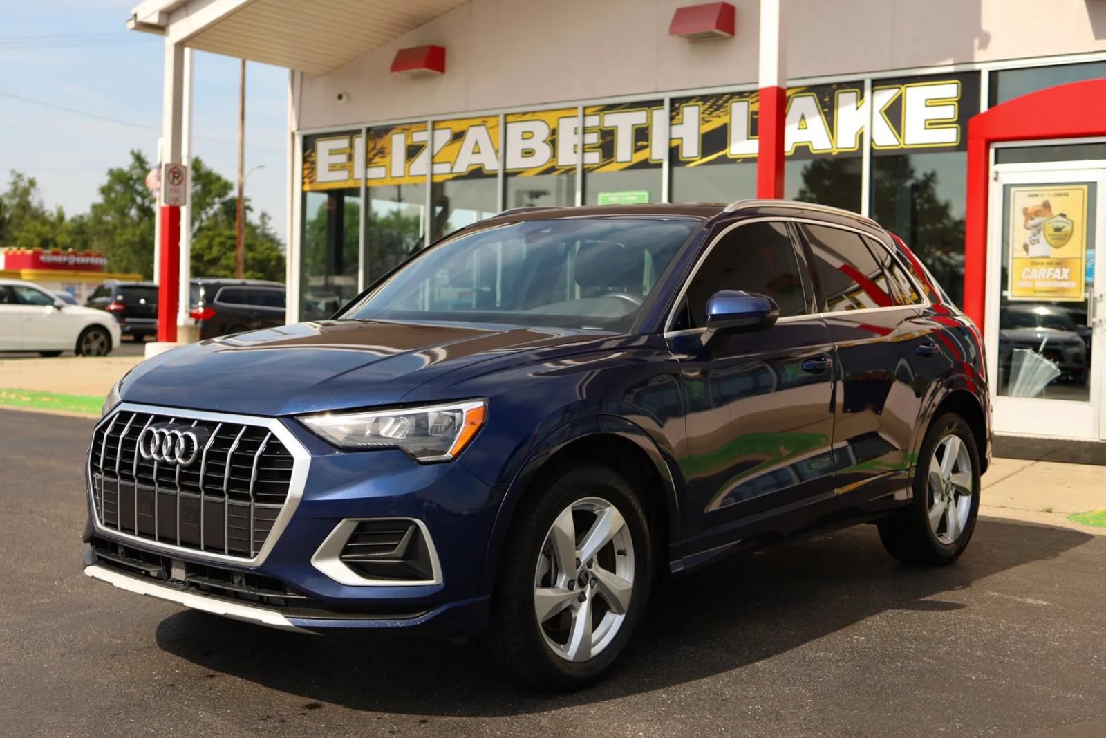 Used 2022 Audi Q3 2.0T Premium w/ Convenience Package AWD/4WD image 1