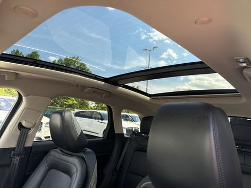Certified 2023 Lincoln Corsair AWD w/ Equipment Group 101A image 28
