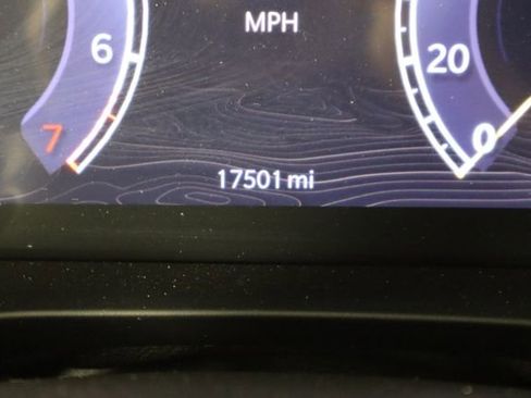 Used 2025 Jeep Grand Cherokee L Altitude AWD/4WD image 36
