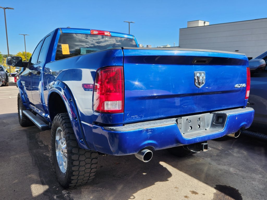 Used 2017 RAM 1500 Express w/ Express Value Package AWD/4WD image 4