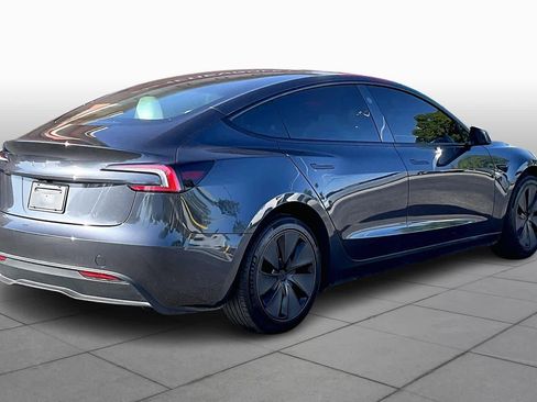 Used 2025 Tesla Model 3 Long Range image 12