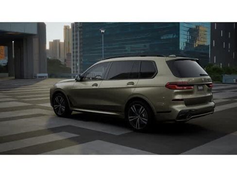 New 2027 BMW X7 xDrive40i w/ Executive Package AWD/4WD image 2