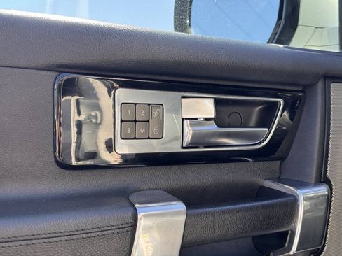 Used 2016 Land Rover LR4 HSE LUX AWD/4WD image 32