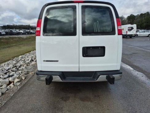 Used 2024 Chevrolet Express 2500 w/ Driver Convenience Package image 2