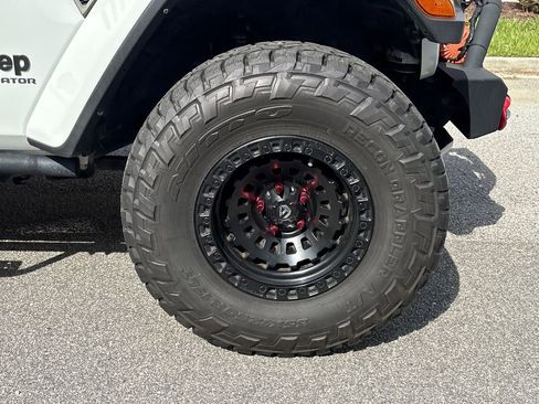 Used 2021 Jeep Gladiator Mojave AWD/4WD image 38