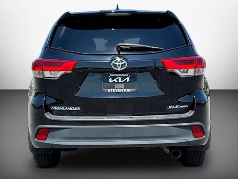 Used 2019 Toyota Highlander XLE AWD/4WD image 5
