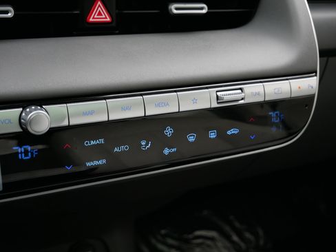 Certified 2024 Hyundai Ioniq 5 Limited AWD/4WD image 23