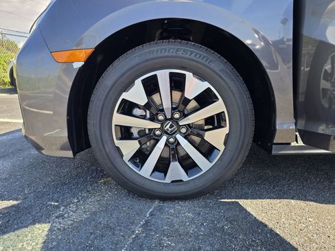 New 2026 Honda Odyssey EX-L image 10