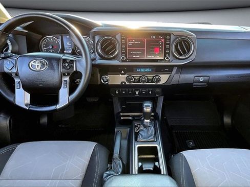 Used 2023 Toyota Tacoma TRD Off-Road w/ Technology Package image 8