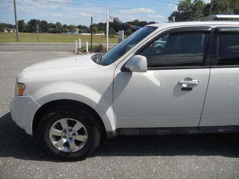 Used 2010 Ford Escape Limited AWD/4WD image 10