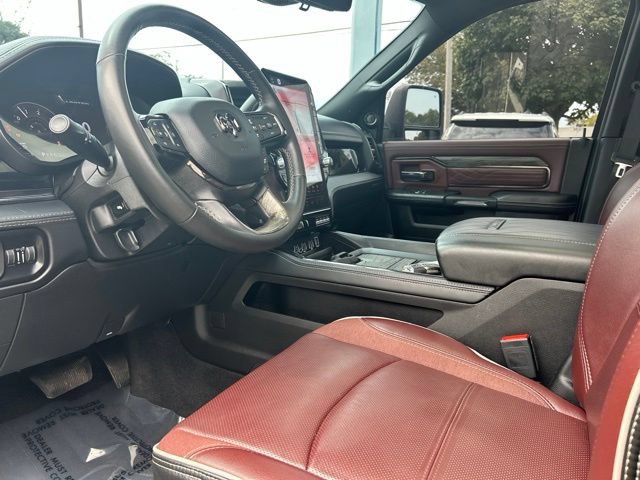 Used 2025 RAM 2500 Limited AWD/4WD image 21
