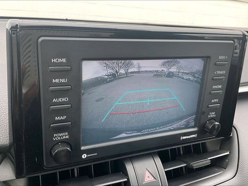 Used 2020 Toyota RAV4 XLE image 26