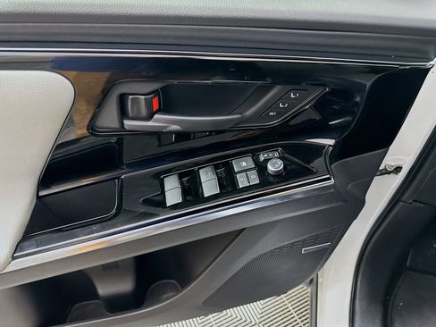 Used 2023 Subaru Solterra AWD image 15