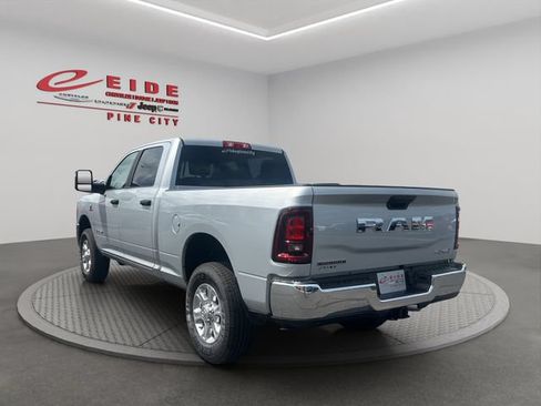New 2026 RAM 3500 Big Horn AWD/4WD image 6