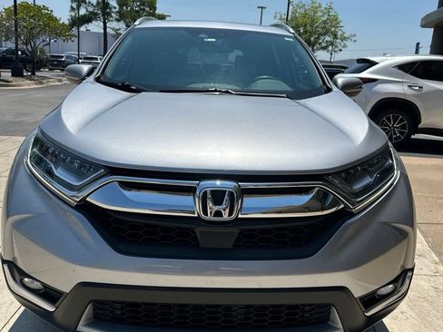 Used 2017 Honda CR-V Touring image 2