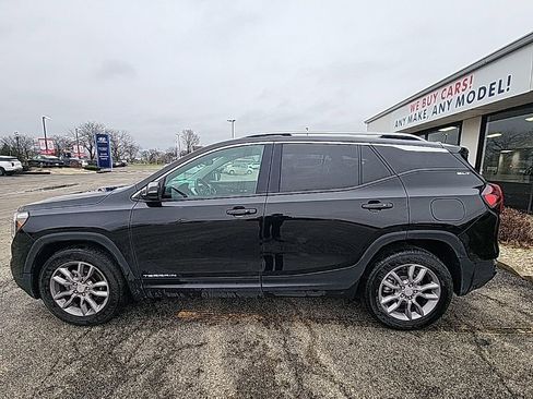 Used 2024 GMC Terrain SLT image 5