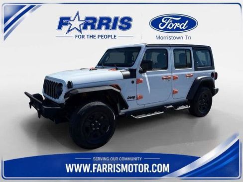 Used 2025 Jeep Wrangler Unlimited Sport AWD/4WD image 1