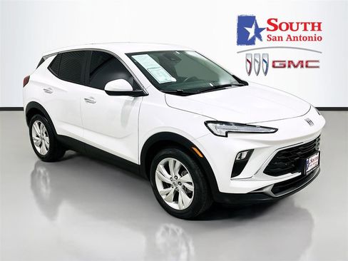 Used 2024 Buick Encore GX Preferred image 1