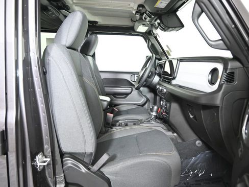 Used 2024 Jeep Wrangler Unlimited Sport AWD/4WD image 13