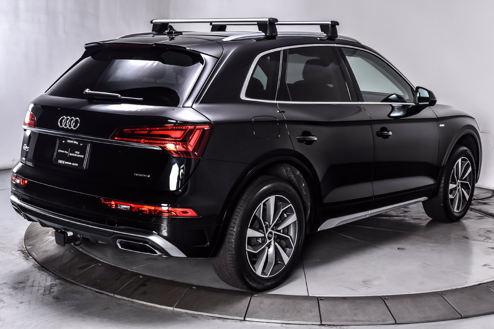 Used 2023 Audi Q5 2.0T Premium Plus w/ Premium Plus Package AWD/4WD image 5