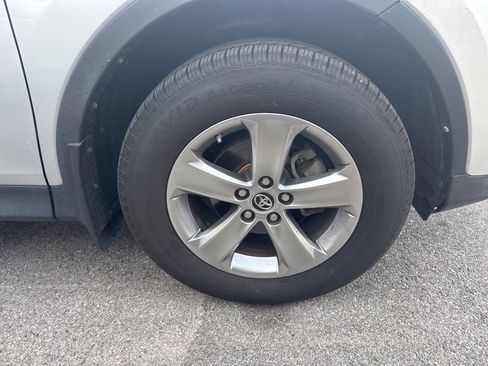 Used 2015 Toyota RAV4 XLE image 3